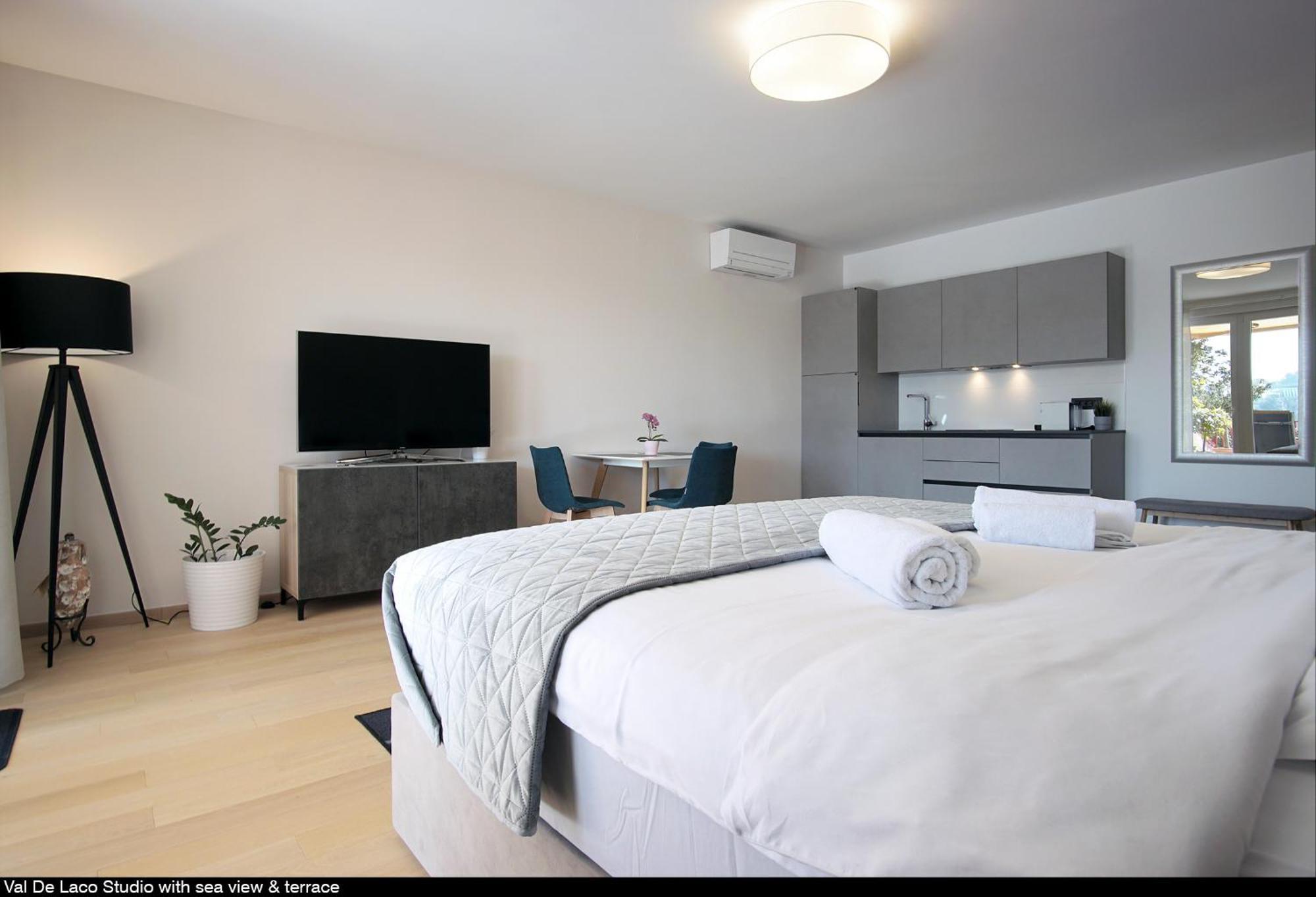 Val De Laco Studio Apartments 로비니 외부 사진